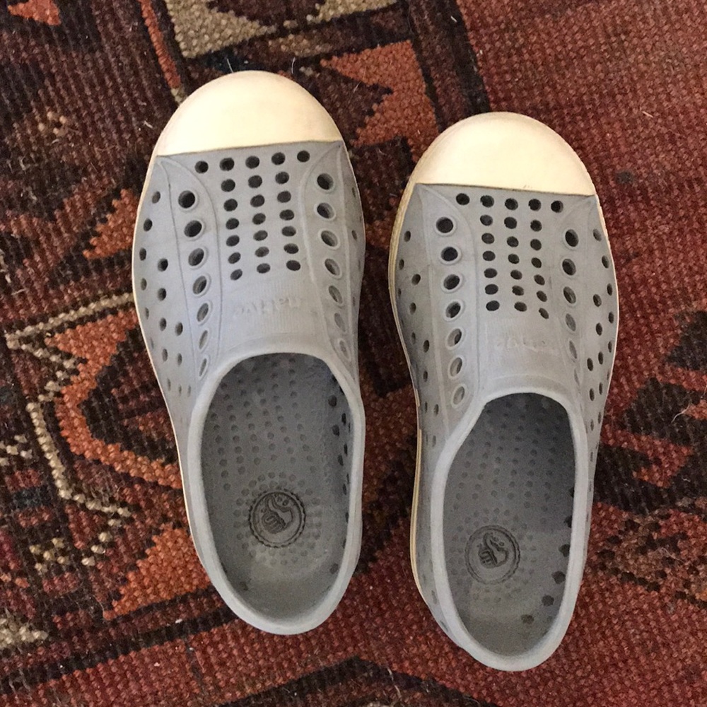 Native grey shoes